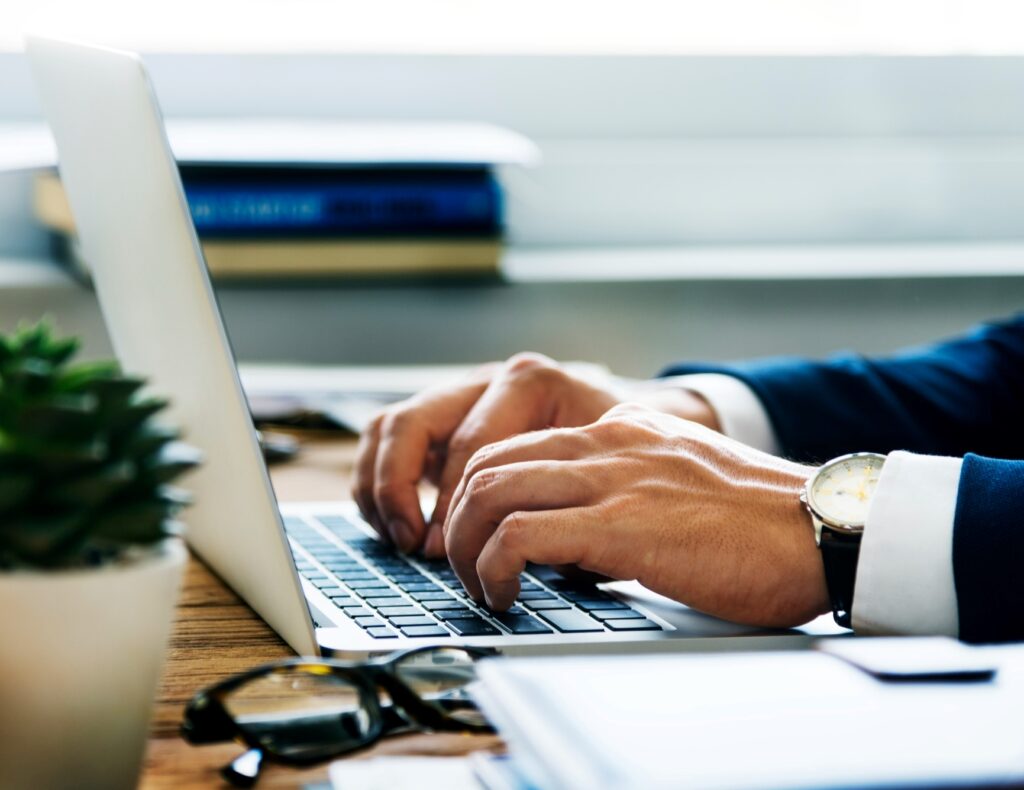 financial services website analytics and operational reporting systems